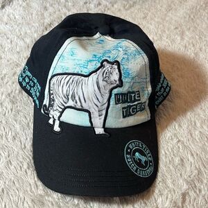 Busch Gardens, white tiger youth hat